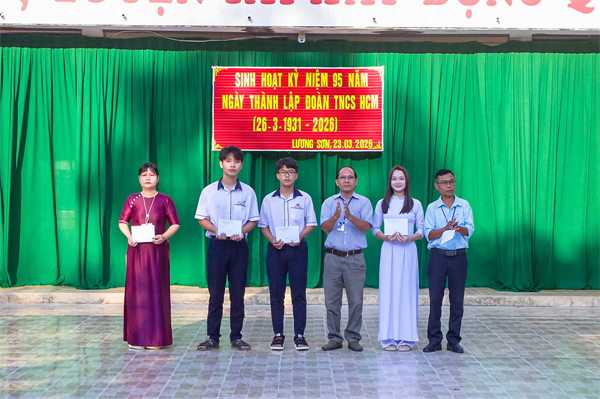 Hình ảnh tại trường24